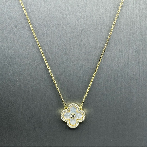 Mother of Pearl Clover Necklace - Picture 6 of 8